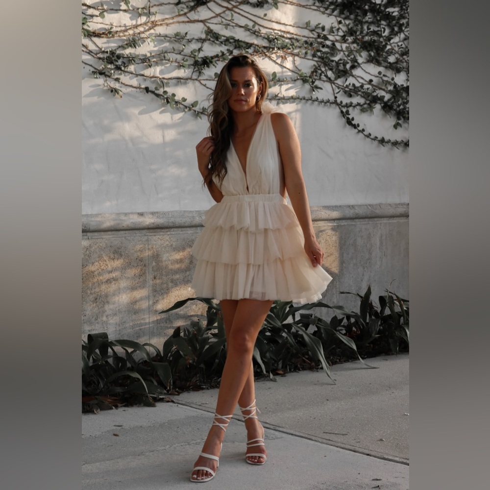 Spellbound Dress in Cream - M NWT